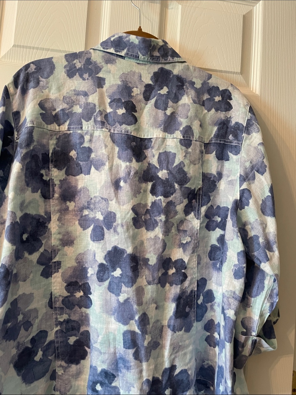 Ruby Rd. Woman Blue Floral Linen Button-Down Shirt - Picture 8 of 12